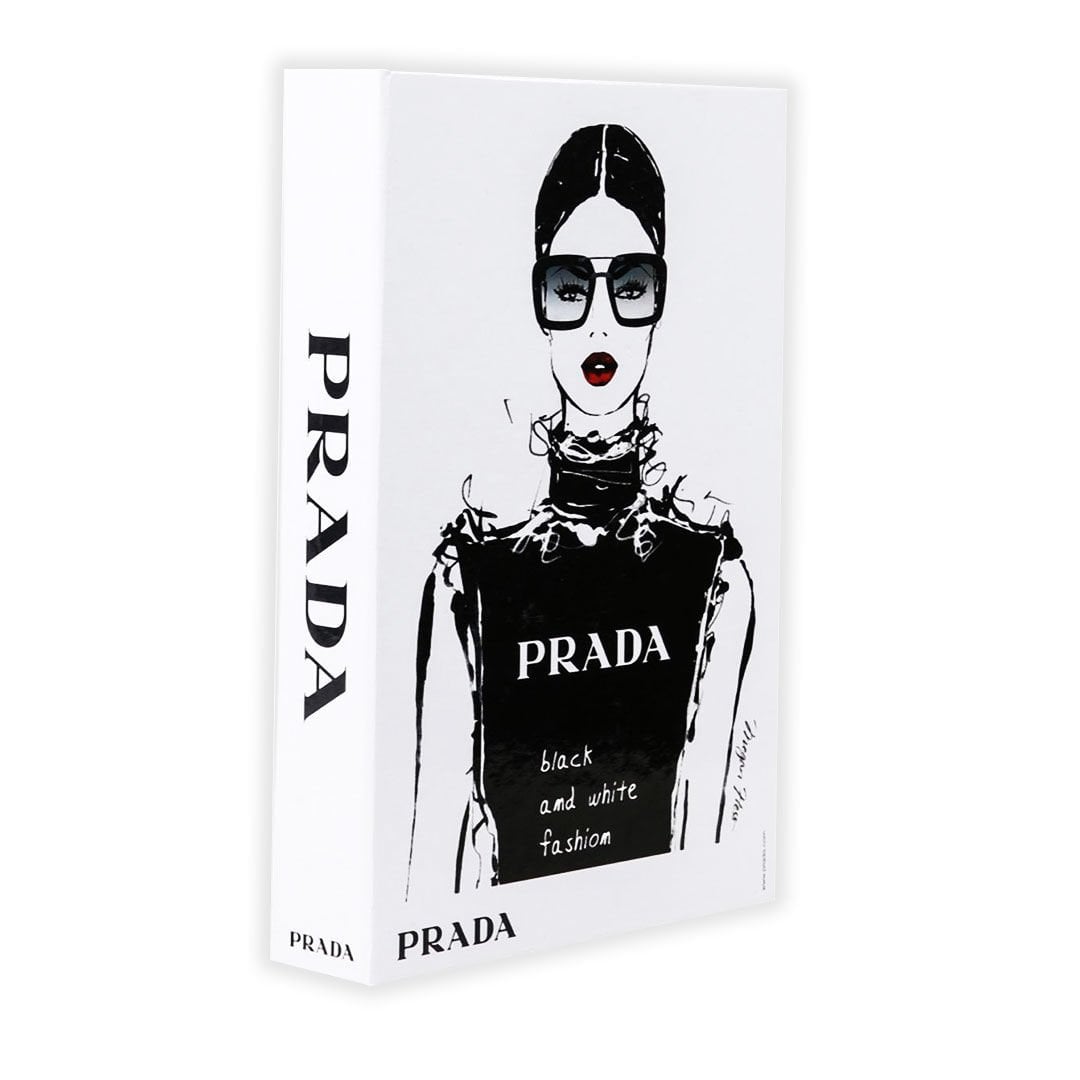 URBAN PRADA BLACK AND WHITE MAKET KİTAP