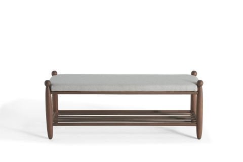 TAHT BENCH